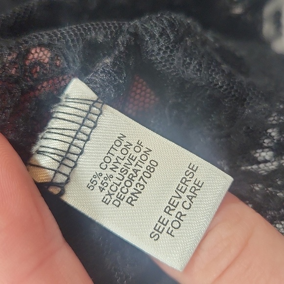 Elegant Black and Gold Lace Top - Picture 10 of 13